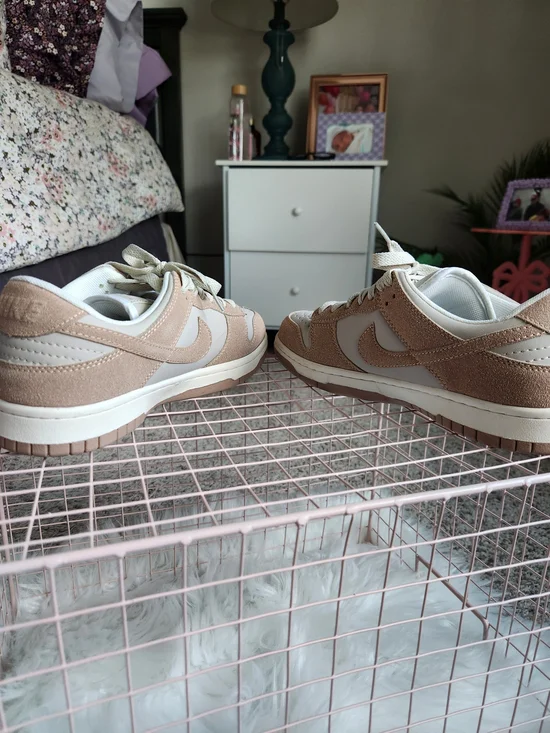 Nike Dunk Low SE - Picture 7 of 8